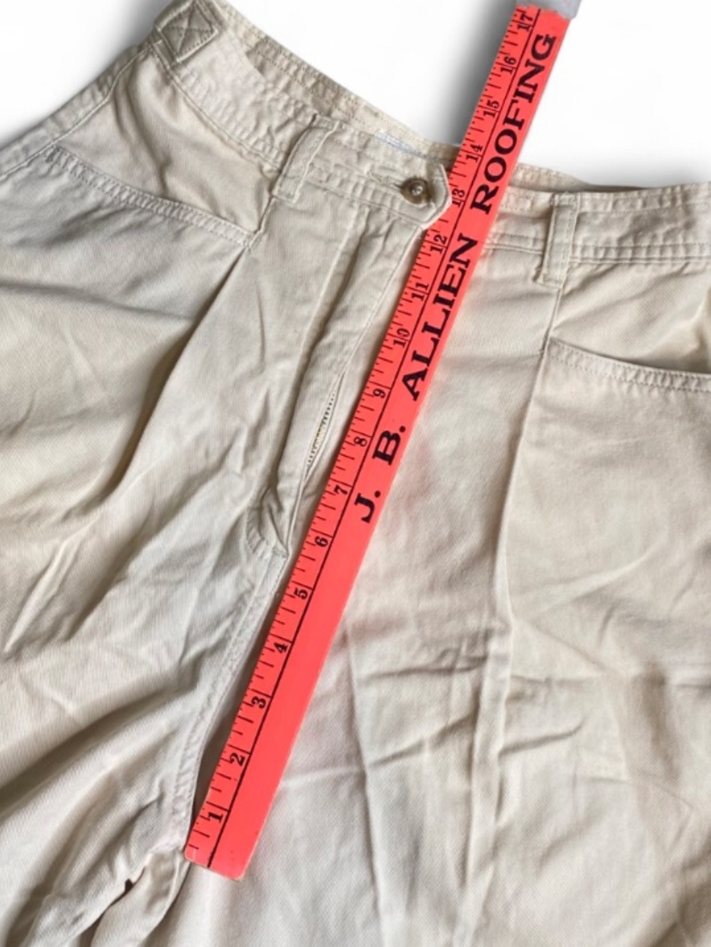 Averroe High Rise Pleated Shorts Cream Cotton Size 6 Minimalist - Picture 5 of 8